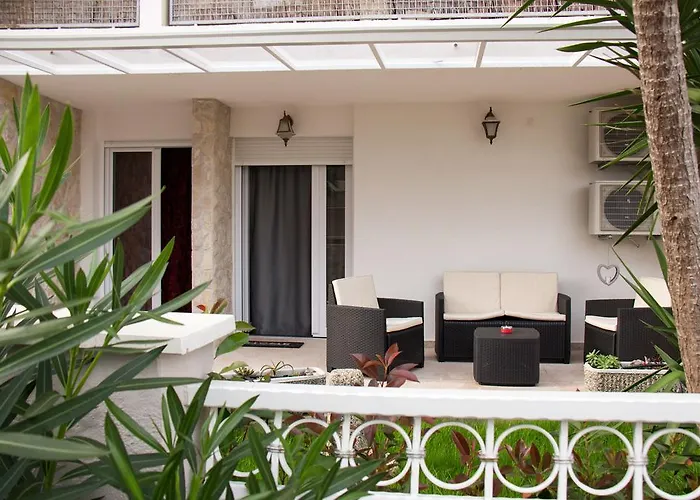 Lady Tania 아파트 *