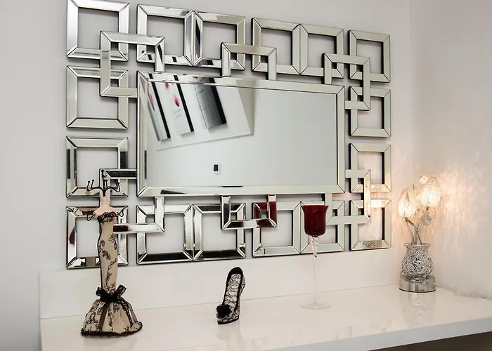 Lady Tania 아파트