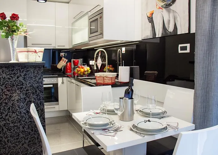 아파트 Lady Tania